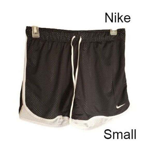 Nike Women's Shorts Dri Fit Mesh Just Do It Shorty Casual Shorts Small NWOT - Picture 1 of 8